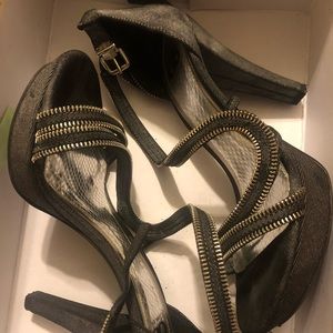Dark Silver Heels